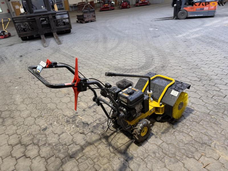 Texas HS600Tg broom 5