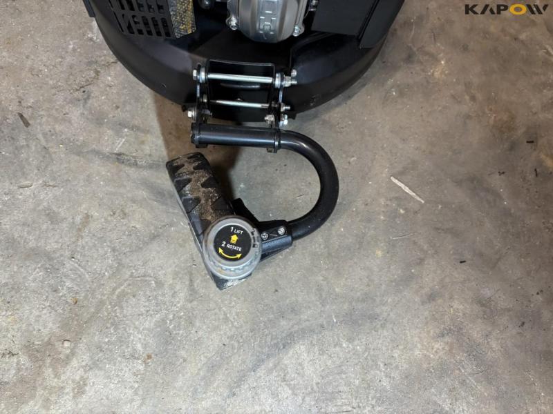 Texas ZT514RT lawn mower 11