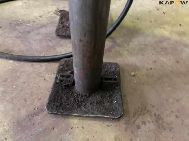 Thor hydraulic support leg 19