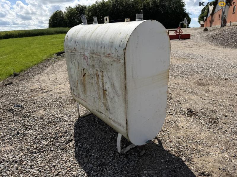 Thyholm 1200L tank 3