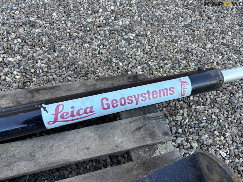 Accessories for Leica geosystems 15
