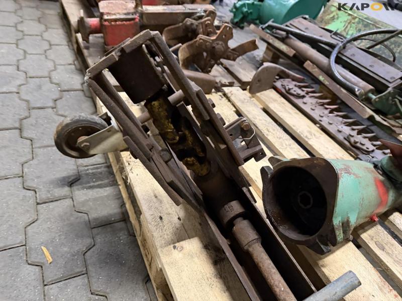 Tool carrier accessories 47