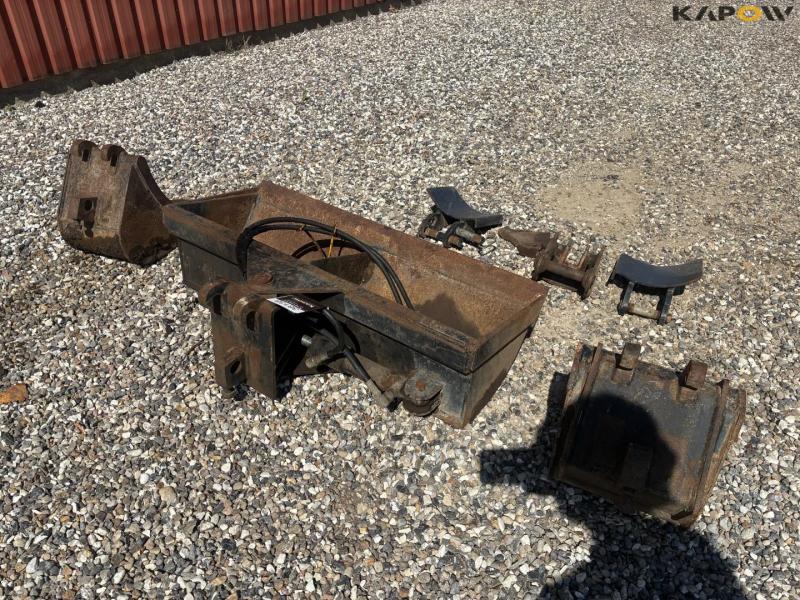 Tilt grader bucket + two digging buckets and brackets 2