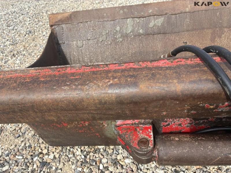 Tilt planer bucket 19