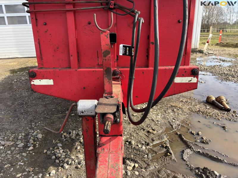 TIM manure spreader 11