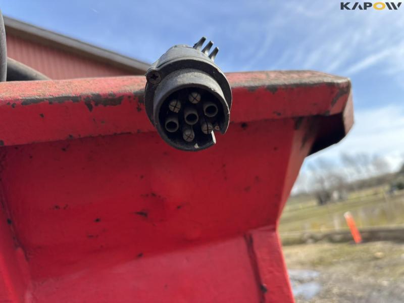 TIM manure spreader 18