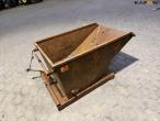 Tipping container 5