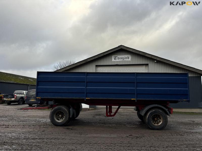 Tipper with drying channel 8