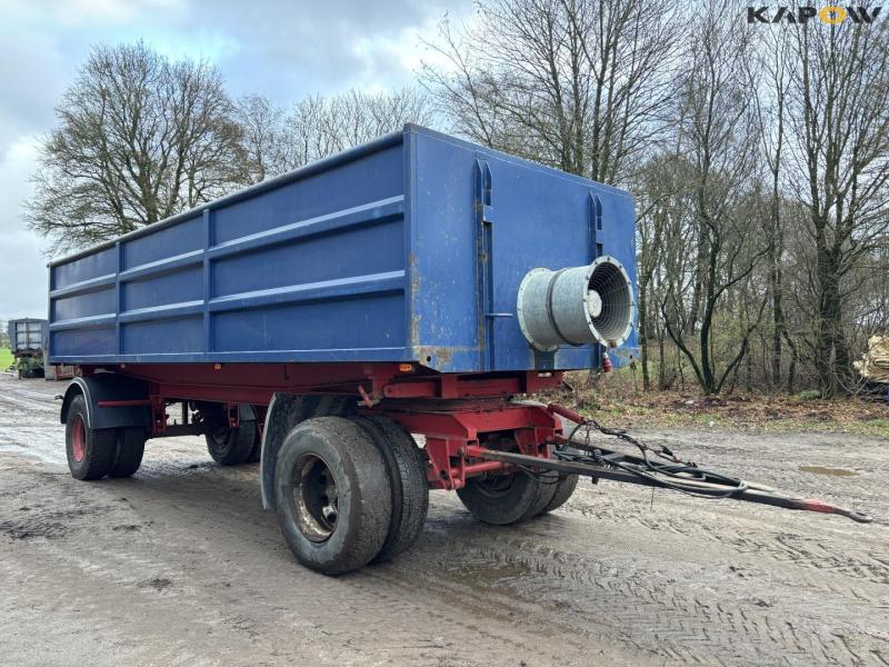 Tipper with drying channel 3