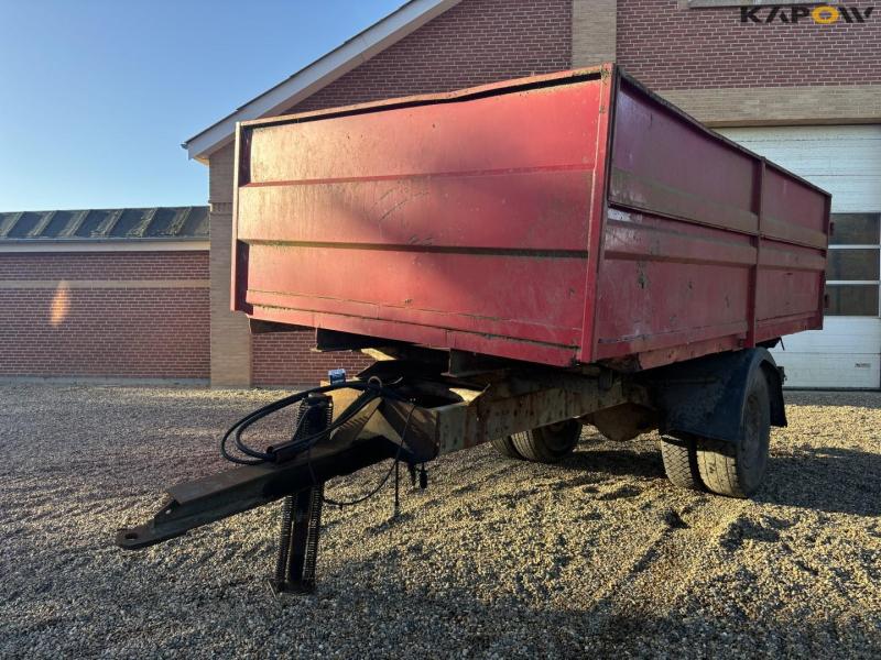 Tipping trailer 1