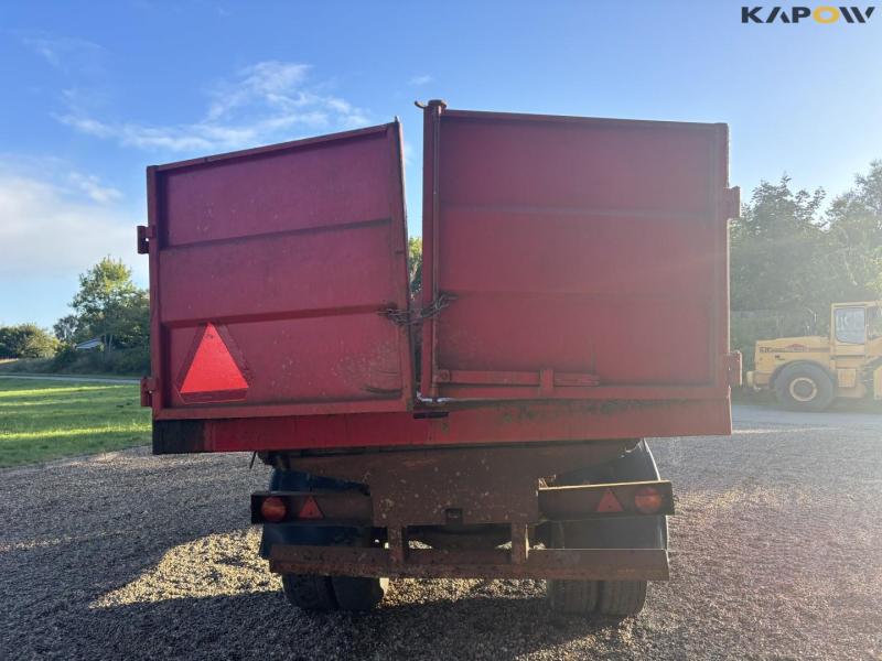 Tipping trailer 6