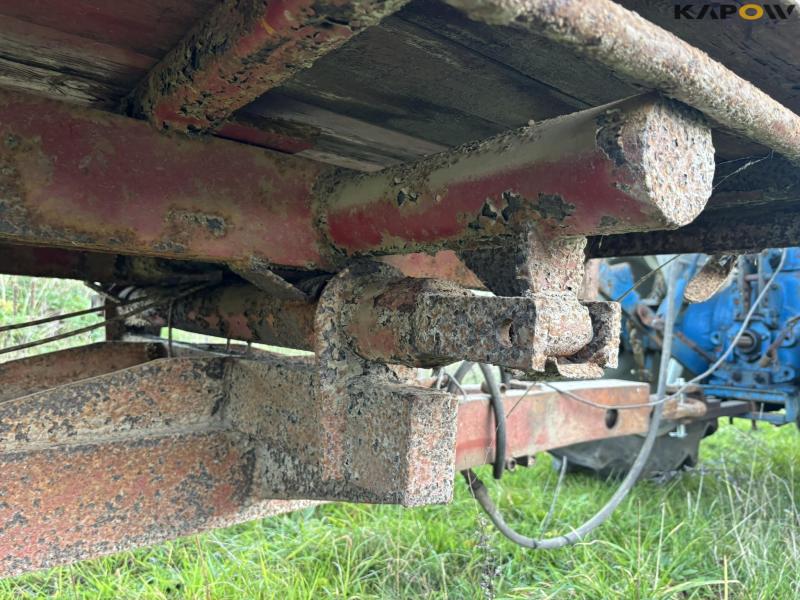 Tipper truck 16