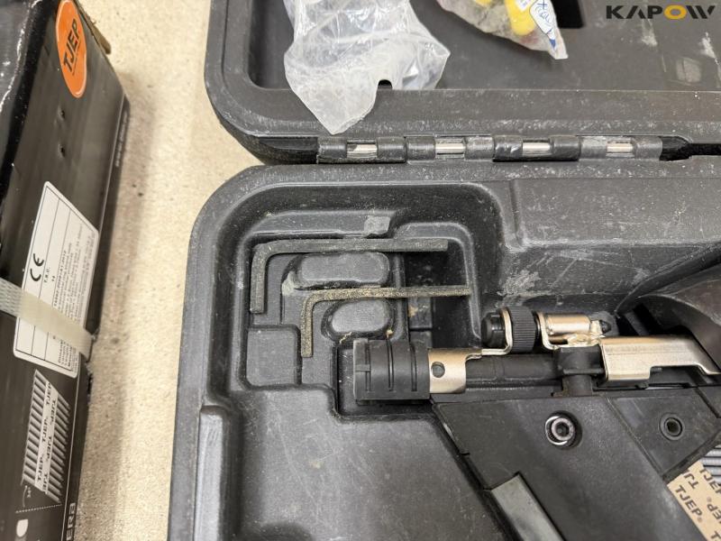 Tjep electric/gas nail gun + nails 9