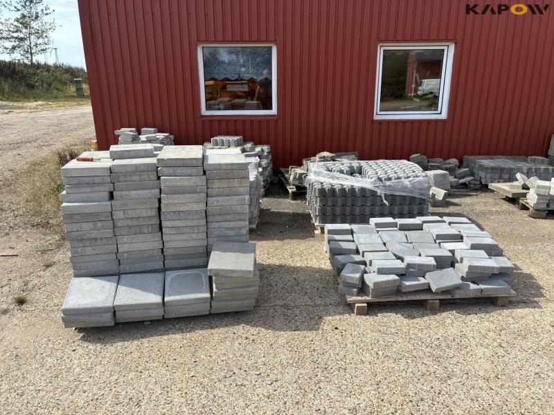 Clear the space of stones and tiles 6