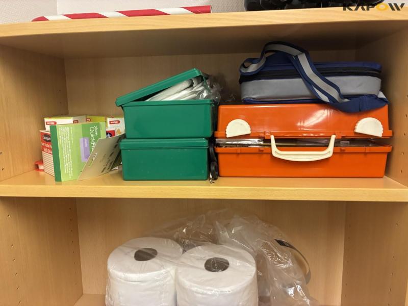 Clear the room - wardrobe, cleaning, clothes and shoes 41