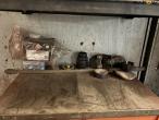 EMPTY THE ROOM 33