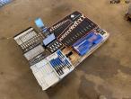 Socket wrench set and combination wrench set 3