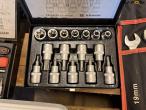 Socket wrench set and combination wrench set 12