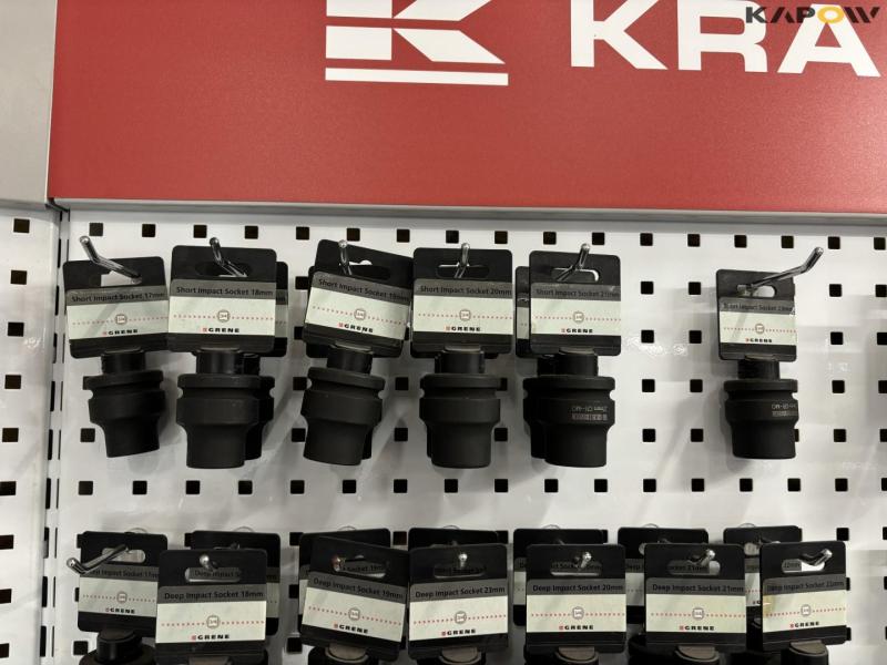 Sockets for socket wrenches. 4