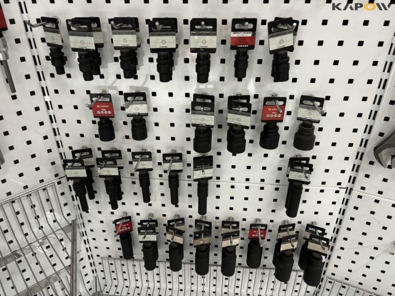 Sockets for socket wrenches. 12