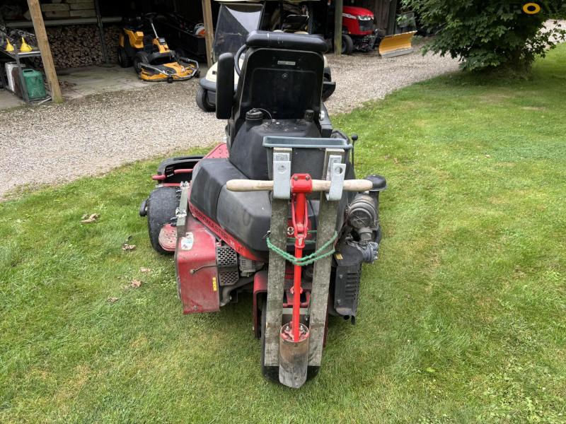 TORO Greensmaster 32 cylinder mower 6