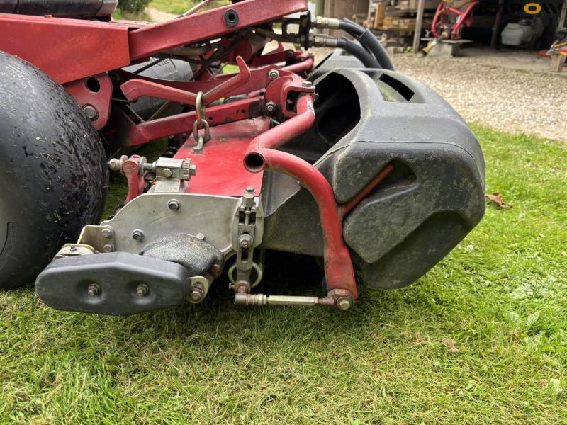 TORO Greensmaster 32 cylinder mower 20