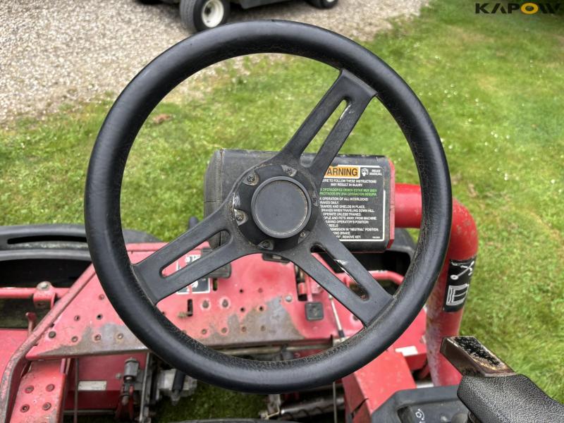TORO Greensmaster 32 cylinder mower 47