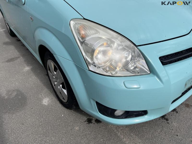 Toyota corolla verso van 9