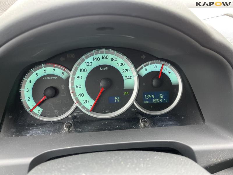 Toyota corolla verso van 23