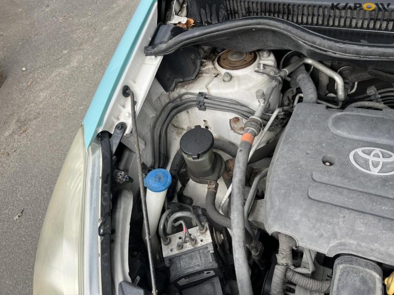 Toyota corolla verso van 31