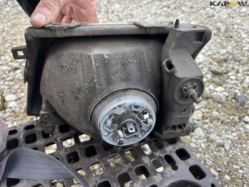 Toyota Hilux lights and seat belts 10