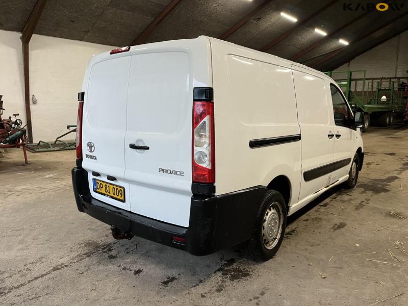 Toyota Proace van 5