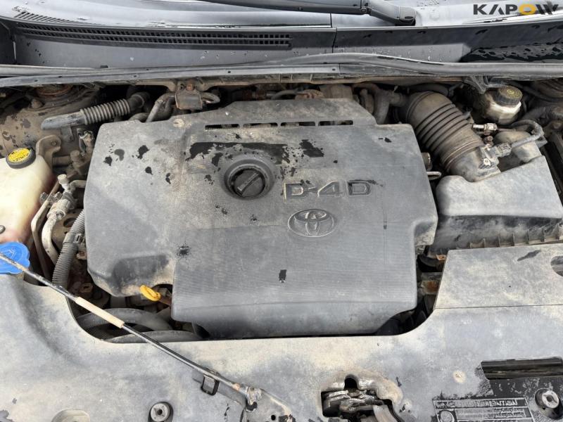 Toyota Verso Sportsvan 2.0 van 33