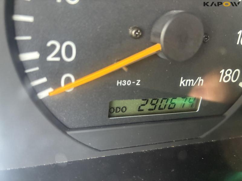 Toyota Hiace van 38