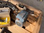 Pulley and oil pump 12