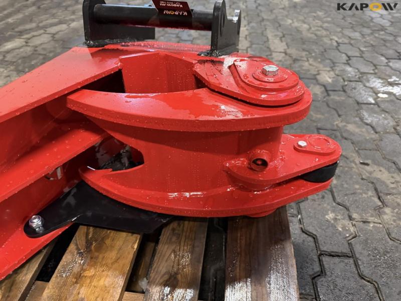 Wood chipper with Hydrema hitch 11