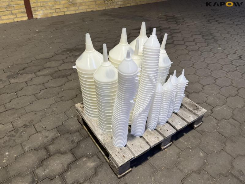 Funnels in 4 different sizes - new 3