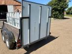 Trailer with water tanks and chemical room 24