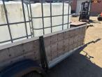 Trailer with water tanks and chemical room 28