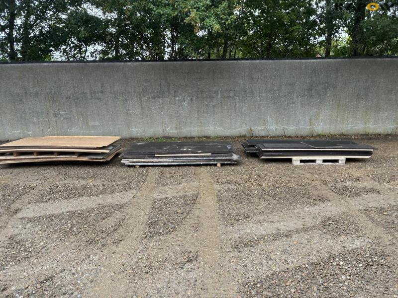 Trailer and plywood sheets 2