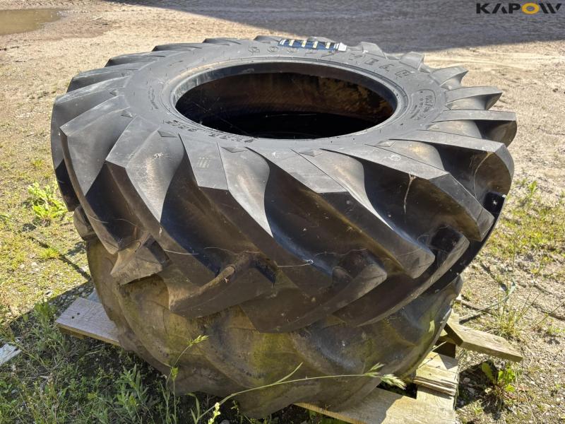 Tractor tires 15.5/80-24 + 14.9-24 4