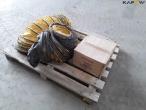 Three flexible hoses 4