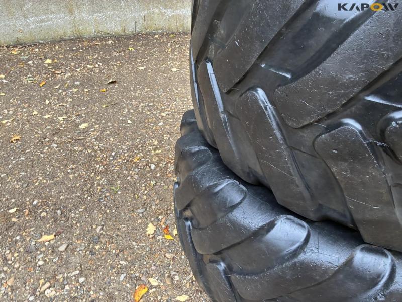 Trelleborg 650/55-R30.5 tires - 2 pcs. 27