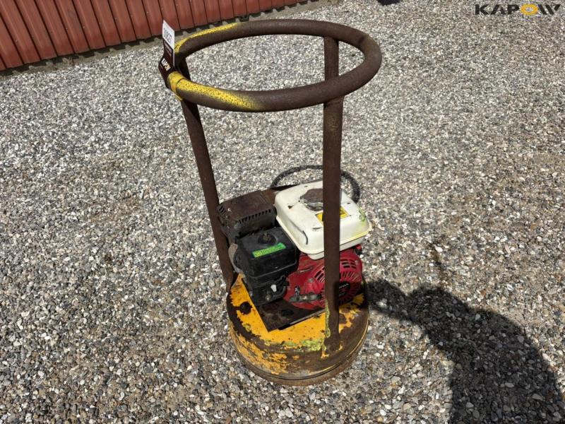 Tremix KMR plate vibrator 2