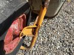 Wheelbarrows and sack trucks 23