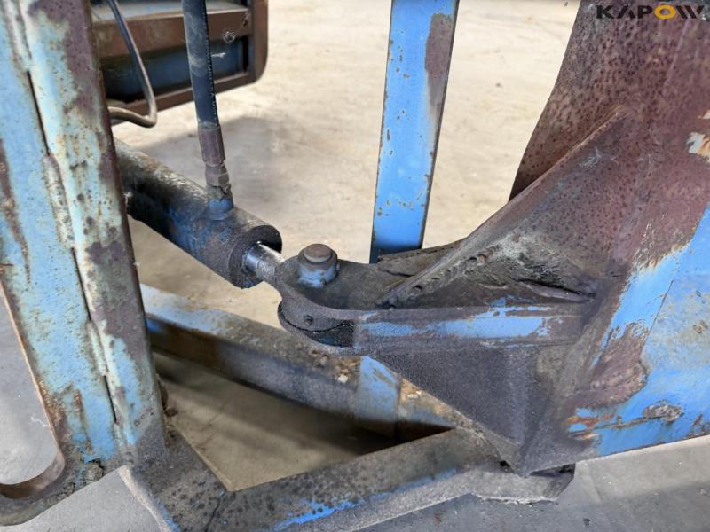 Trima bale clamp with Hydrema hitch 9