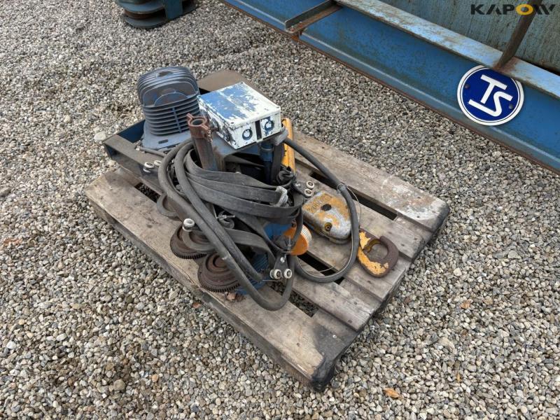 TS column jib crane 2000kg 23