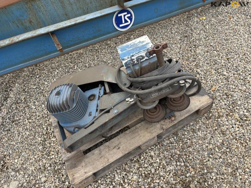 TS column jib crane 2000kg 25