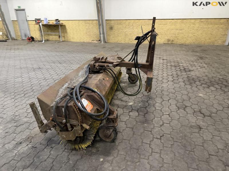 Tuchel sweeps broom with three points 8