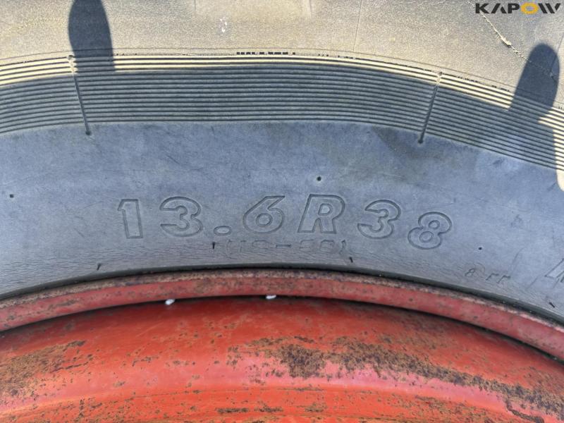 Twin wheels 13.6-38 13